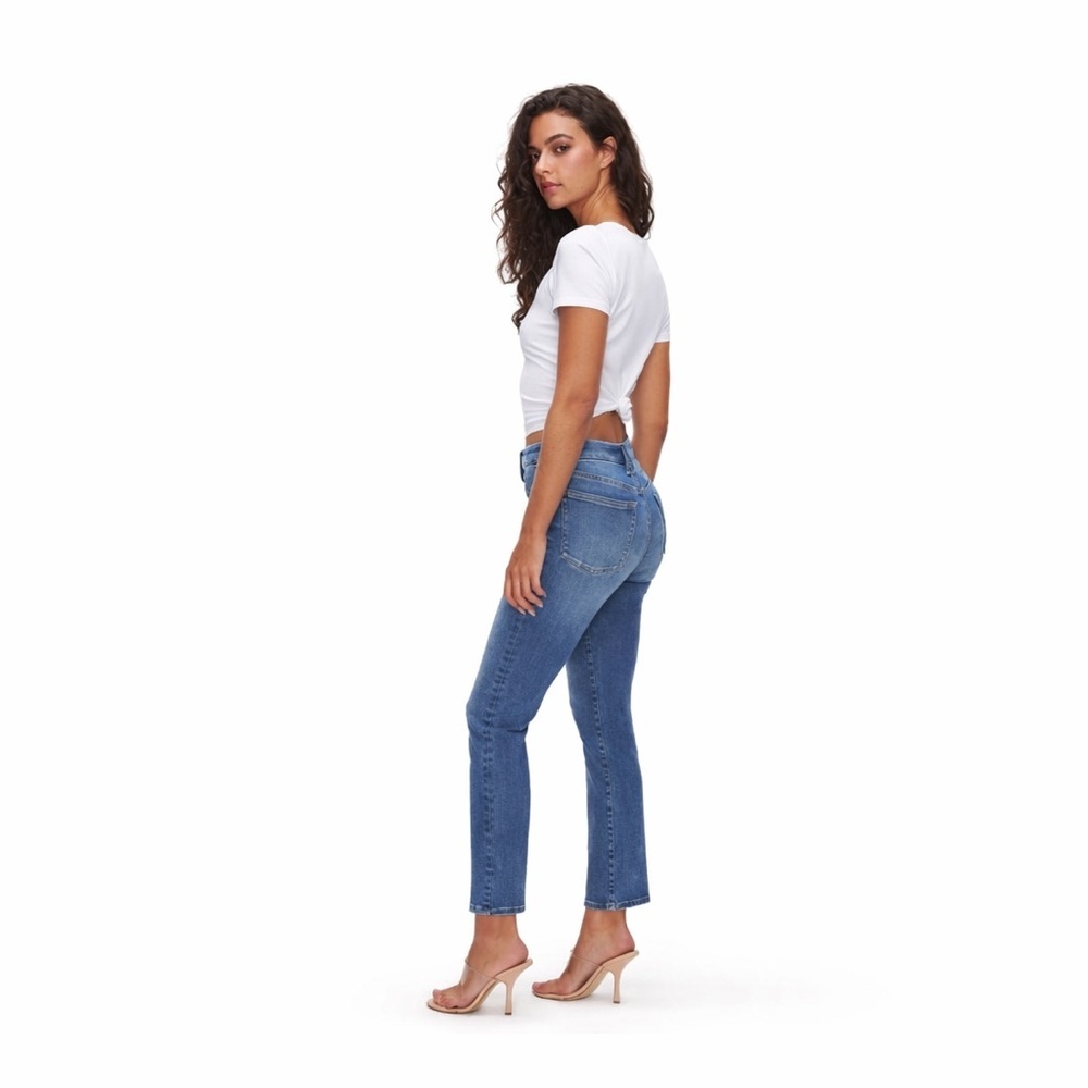 GA 1 (small) power stretch pull on straight 0107 jeans GLS478T Good American
